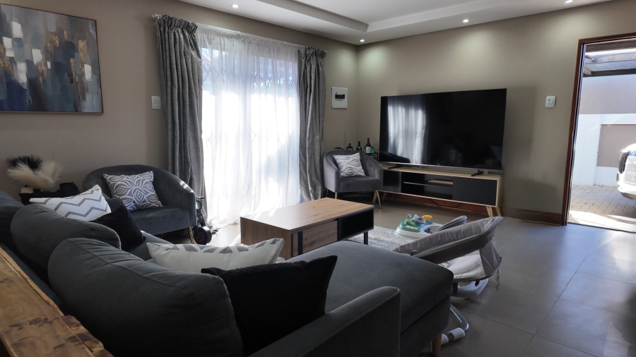 2 Bedroom Property for Sale in Estoire Free State